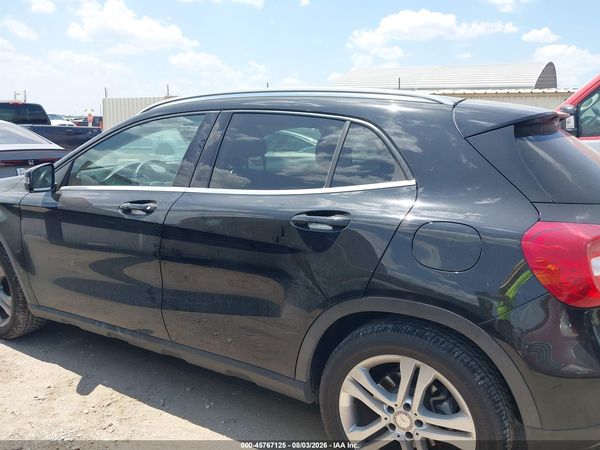 2015 MERCEDES-BENZ GLA 250
