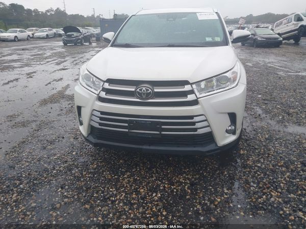 2019 TOYOTA HIGHLANDER XLE