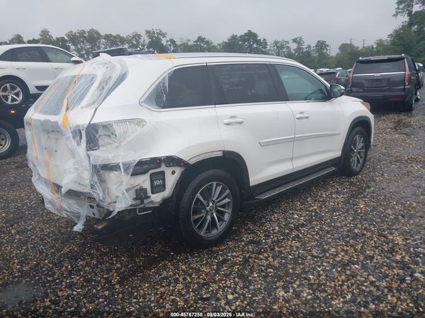 2019 TOYOTA HIGHLANDER XLE