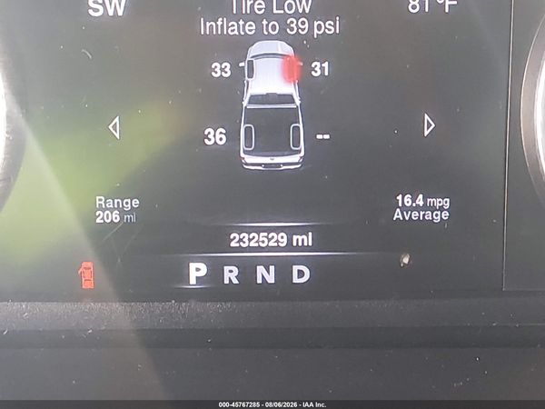 2016 RAM 1500 SLT