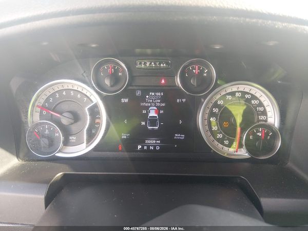 2016 RAM 1500 SLT
