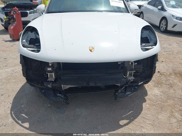 2026 PORSCHE MACAN T