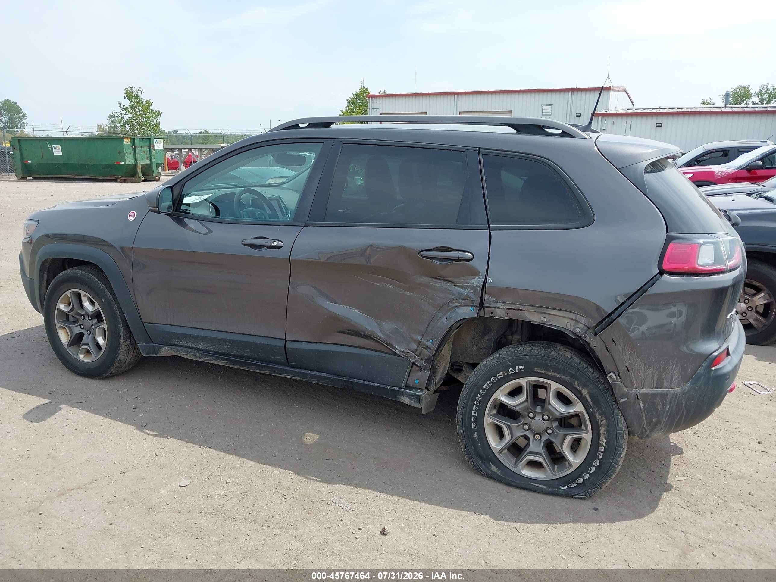 2019 JEEP CHEROKEE TRAILHAWK 4X4