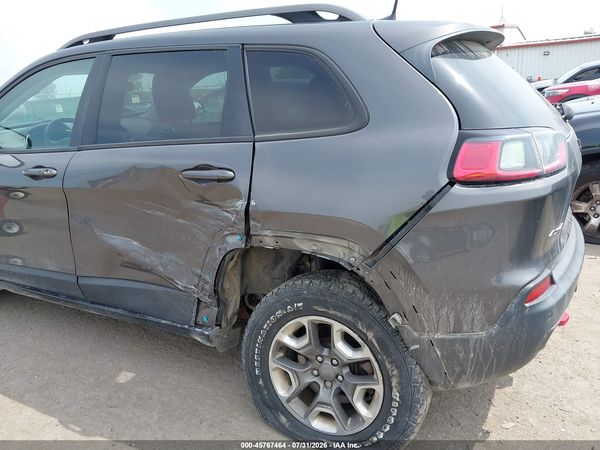 2019 JEEP CHEROKEE TRAILHAWK 4X4