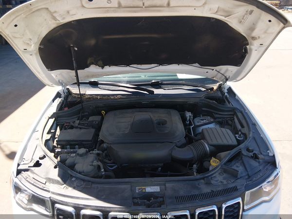 2019 JEEP GRAND CHEROKEE LAREDO E 4X2