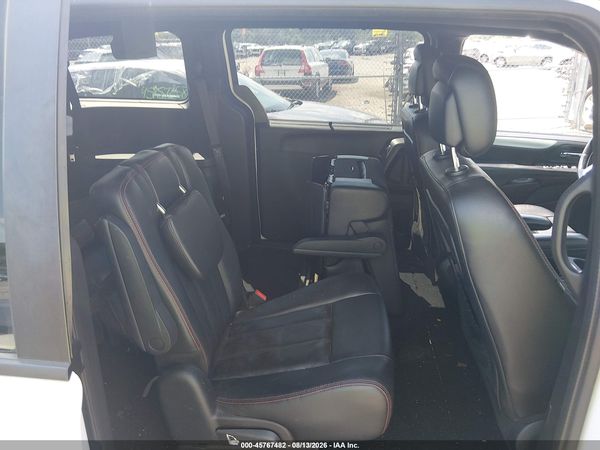 2020 DODGE GRAND CARAVAN GT — I8