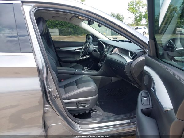 2019 INFINITI QX50 LUXE
