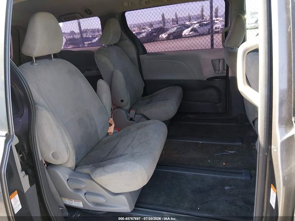 2016 TOYOTA SIENNA L 7 PASSENGER