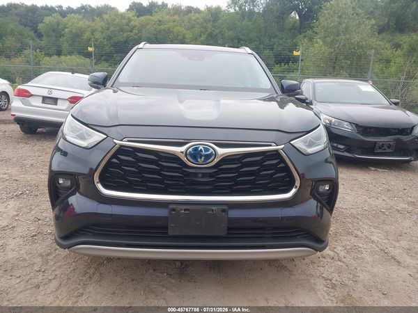 2020 TOYOTA HIGHLANDER HYBRID PLATINUM