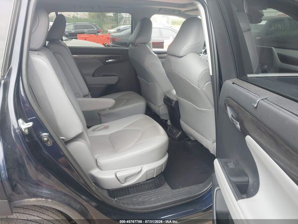 2020 TOYOTA HIGHLANDER HYBRID PLATINUM