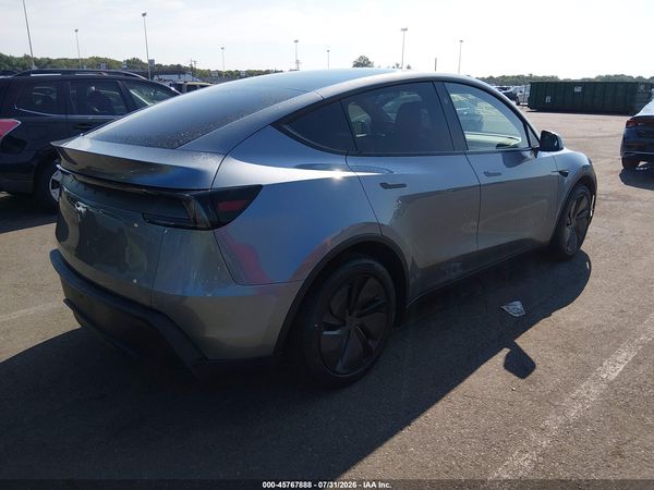 2026 TESLA MODEL Y