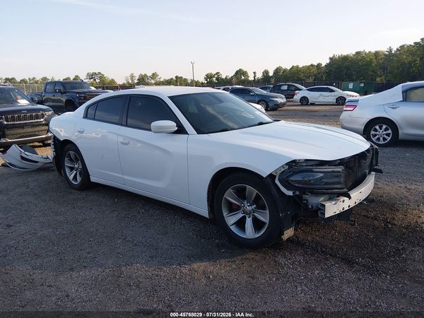 2016 DODGE CHARGER SXT