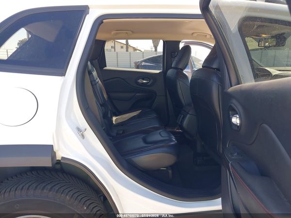 2016 JEEP CHEROKEE TRAILHAWK