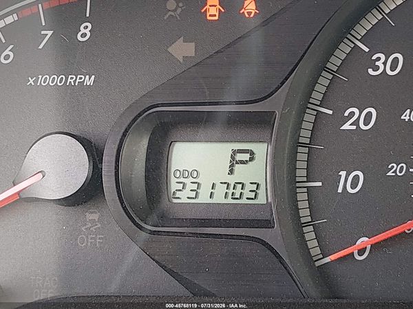 2014 TOYOTA SIENNA LE V6 8 PASSENGER
