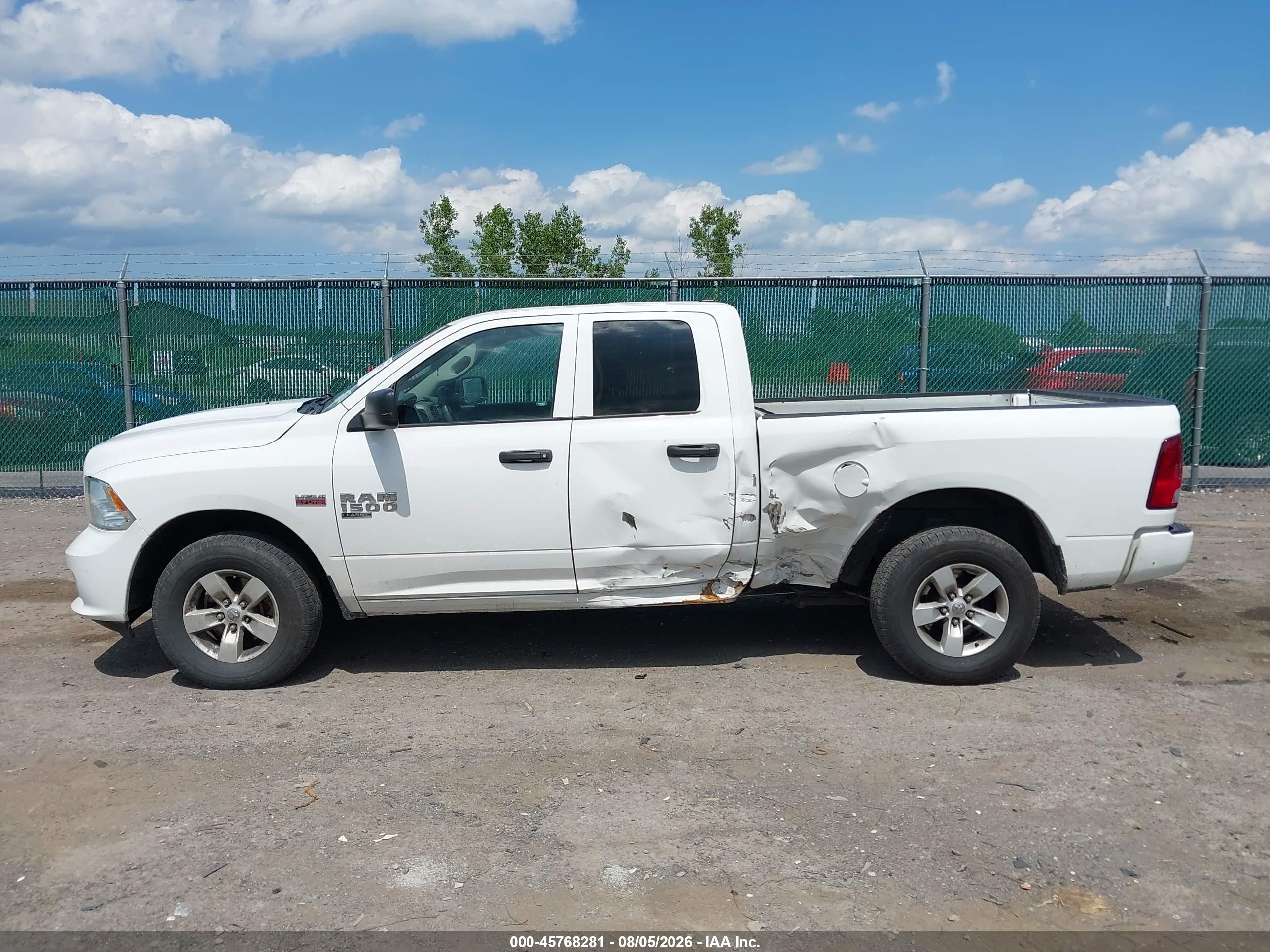 2019 RAM 1500 CLASSIC EXPRESS  4X4 6'4 BOX