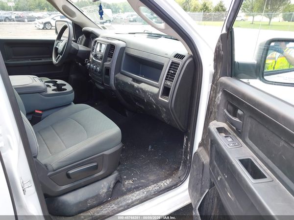 2019 RAM 1500 CLASSIC EXPRESS  4X4 6'4 BOX