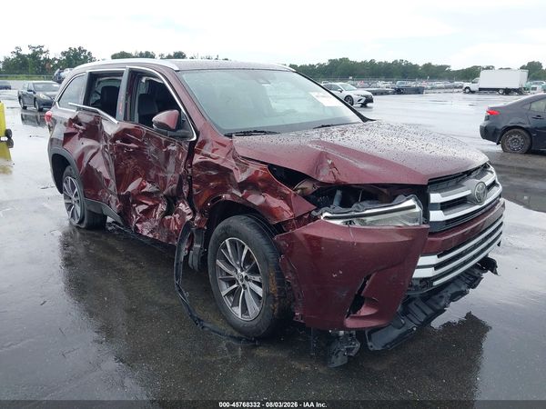 2019 TOYOTA HIGHLANDER XLE