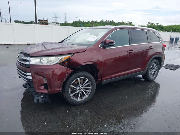 2019 TOYOTA HIGHLANDER XLE