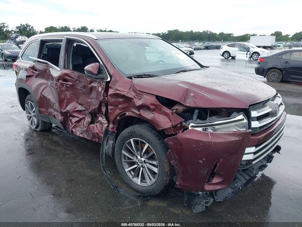 2019 TOYOTA HIGHLANDER XLE