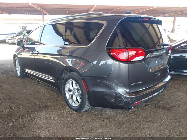 2020 CHRYSLER PACIFICA LIMITED — I3