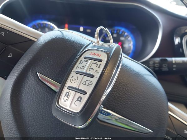 2020 CHRYSLER PACIFICA LIMITED — I11
