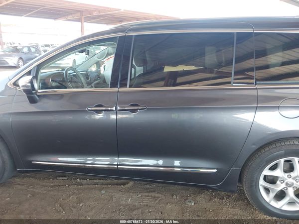 2020 CHRYSLER PACIFICA LIMITED — I117