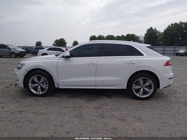 2022 AUDI Q8