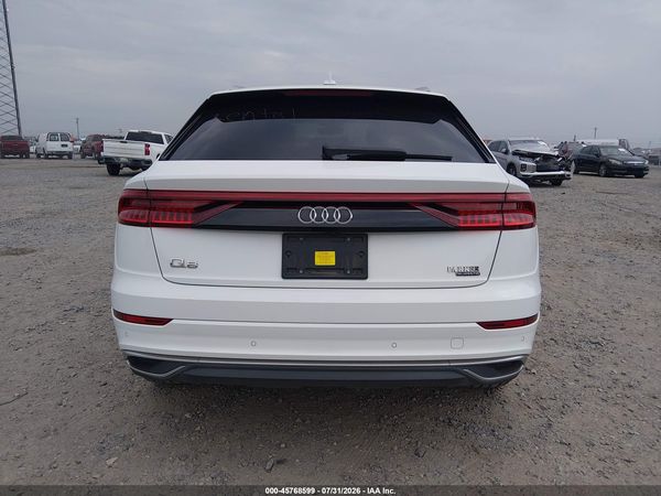 2022 AUDI Q8