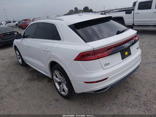 2022 AUDI Q8