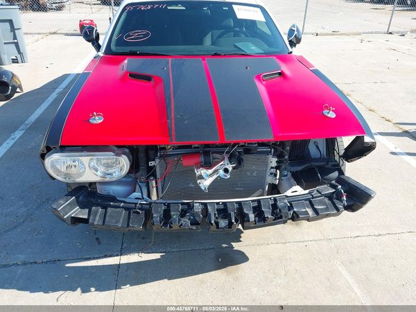 2014 DODGE CHALLENGER SXT