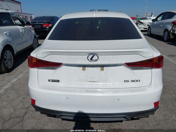 2018 LEXUS IS 300