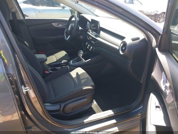 2023 KIA FORTE LXS
