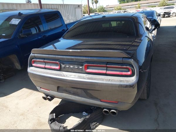 2018 DODGE CHALLENGER SXT