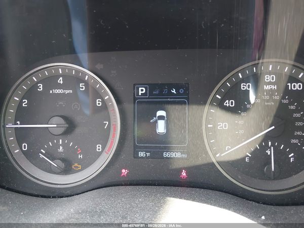 2017 HYUNDAI TUCSON SE