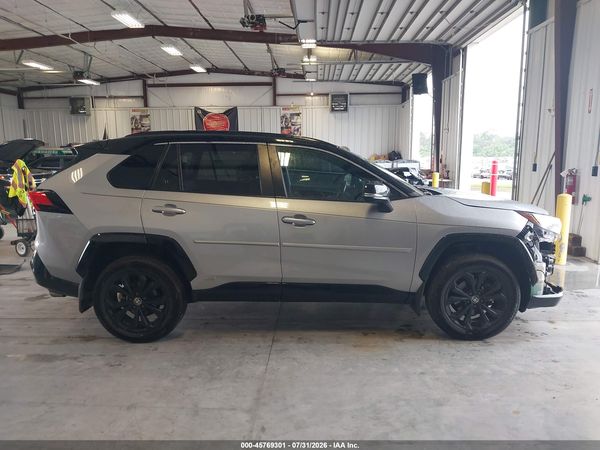 2022 TOYOTA RAV4 HYBRID XSE
