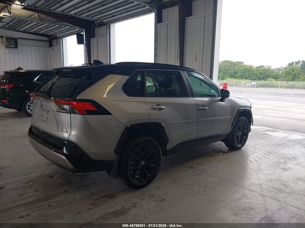 2022 TOYOTA RAV4 HYBRID XSE