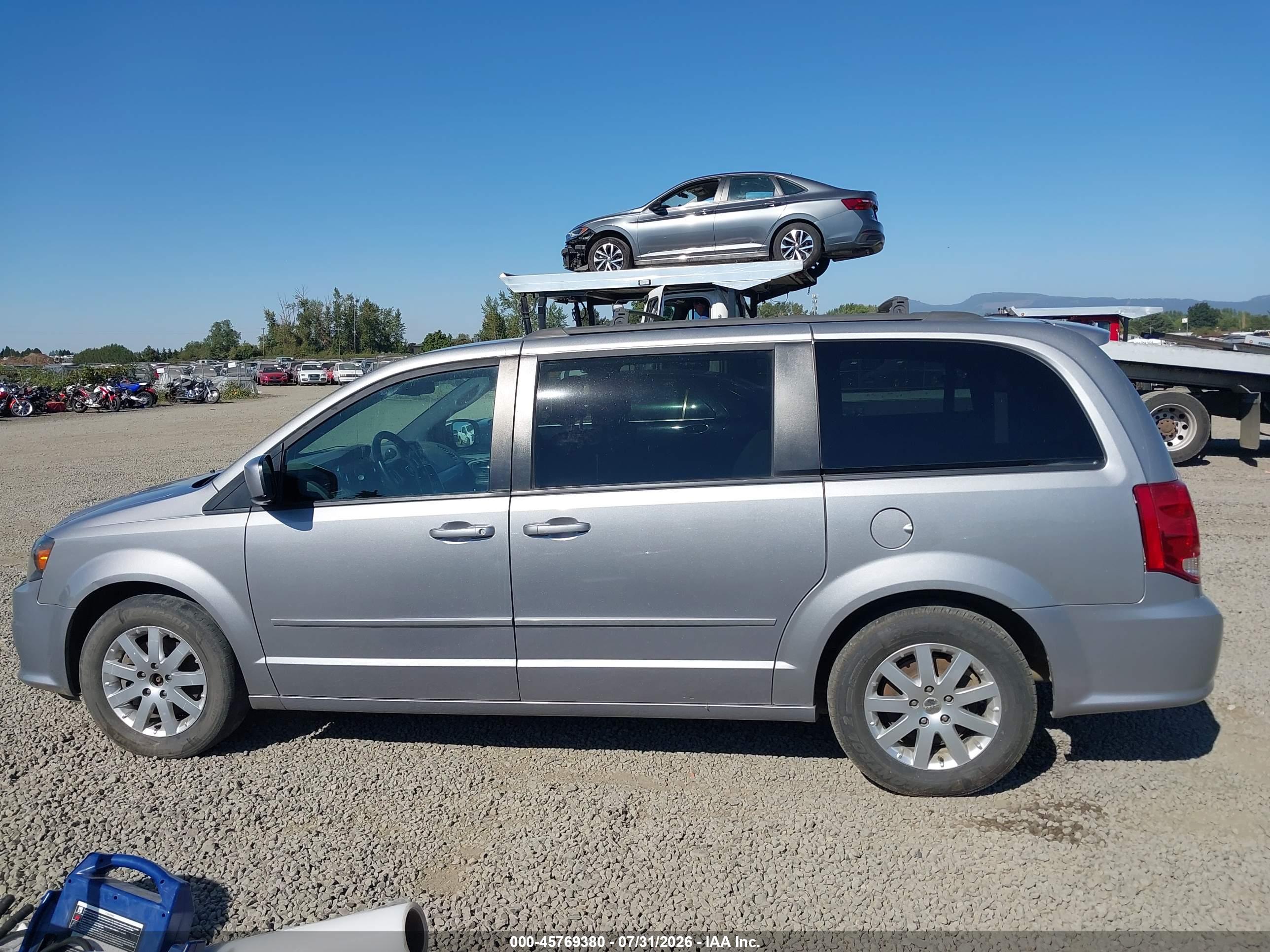 2017 DODGE GRAND CARAVAN GT