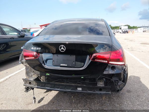 2019 MERCEDES-BENZ A 220 A220