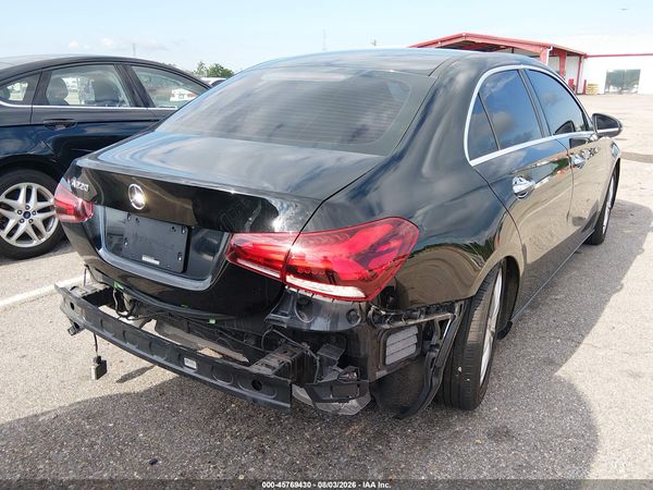 2019 MERCEDES-BENZ A 220 A220