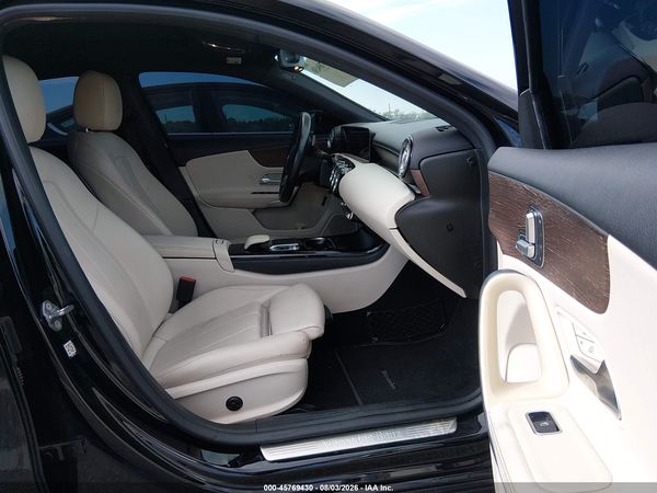 2019 MERCEDES-BENZ A 220 A220