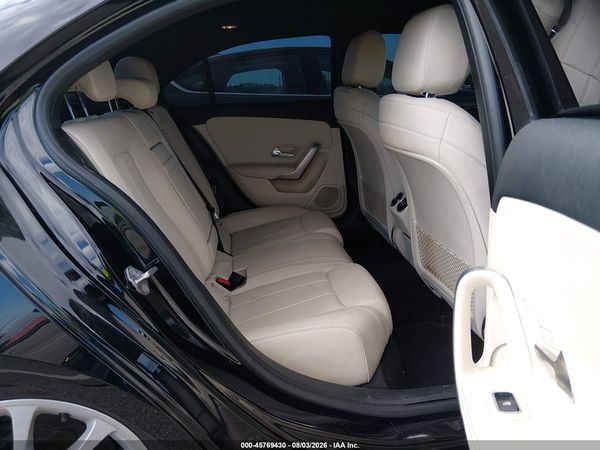 2019 MERCEDES-BENZ A 220 A220