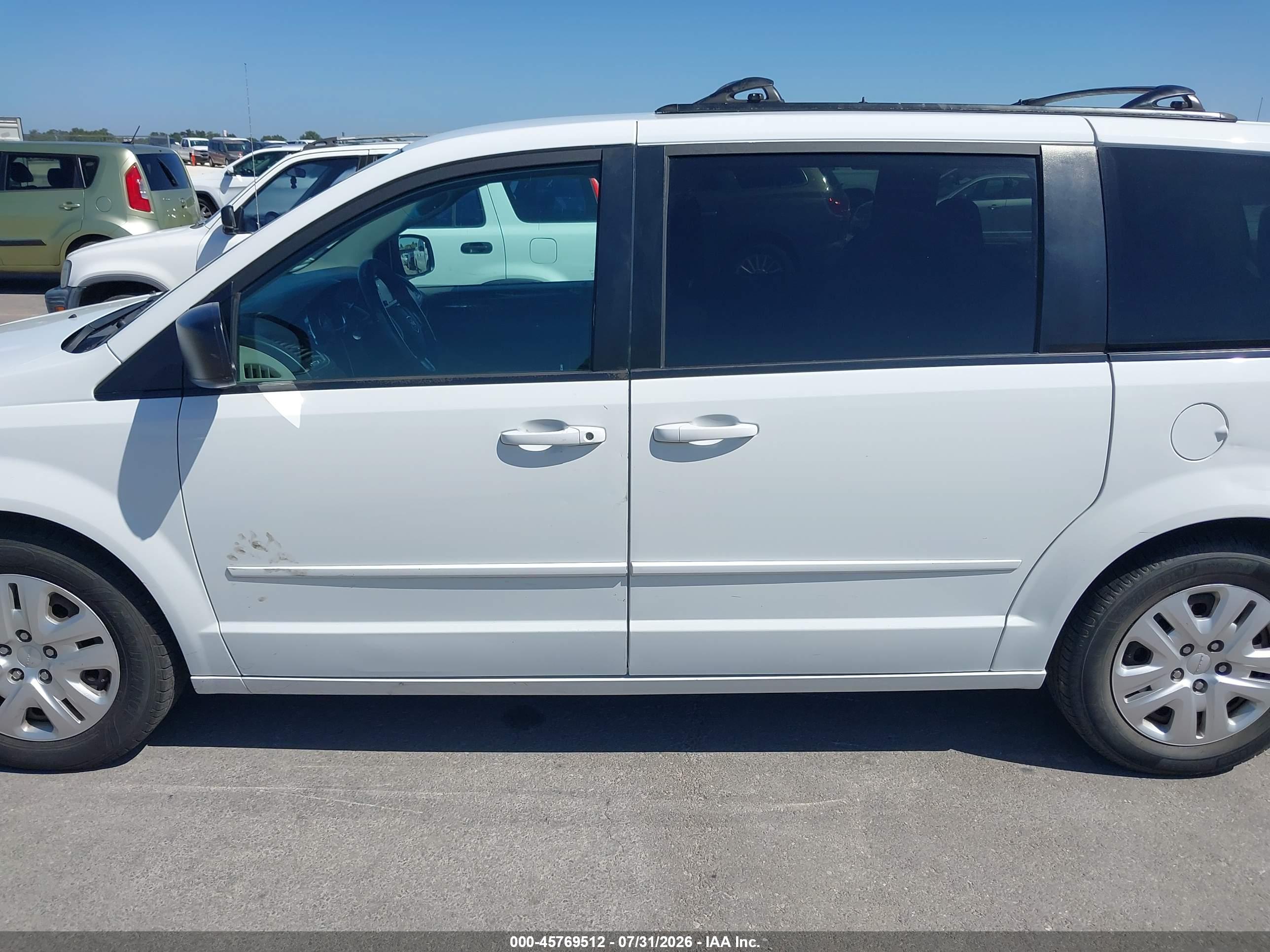 2017 DODGE GRAND CARAVAN SE