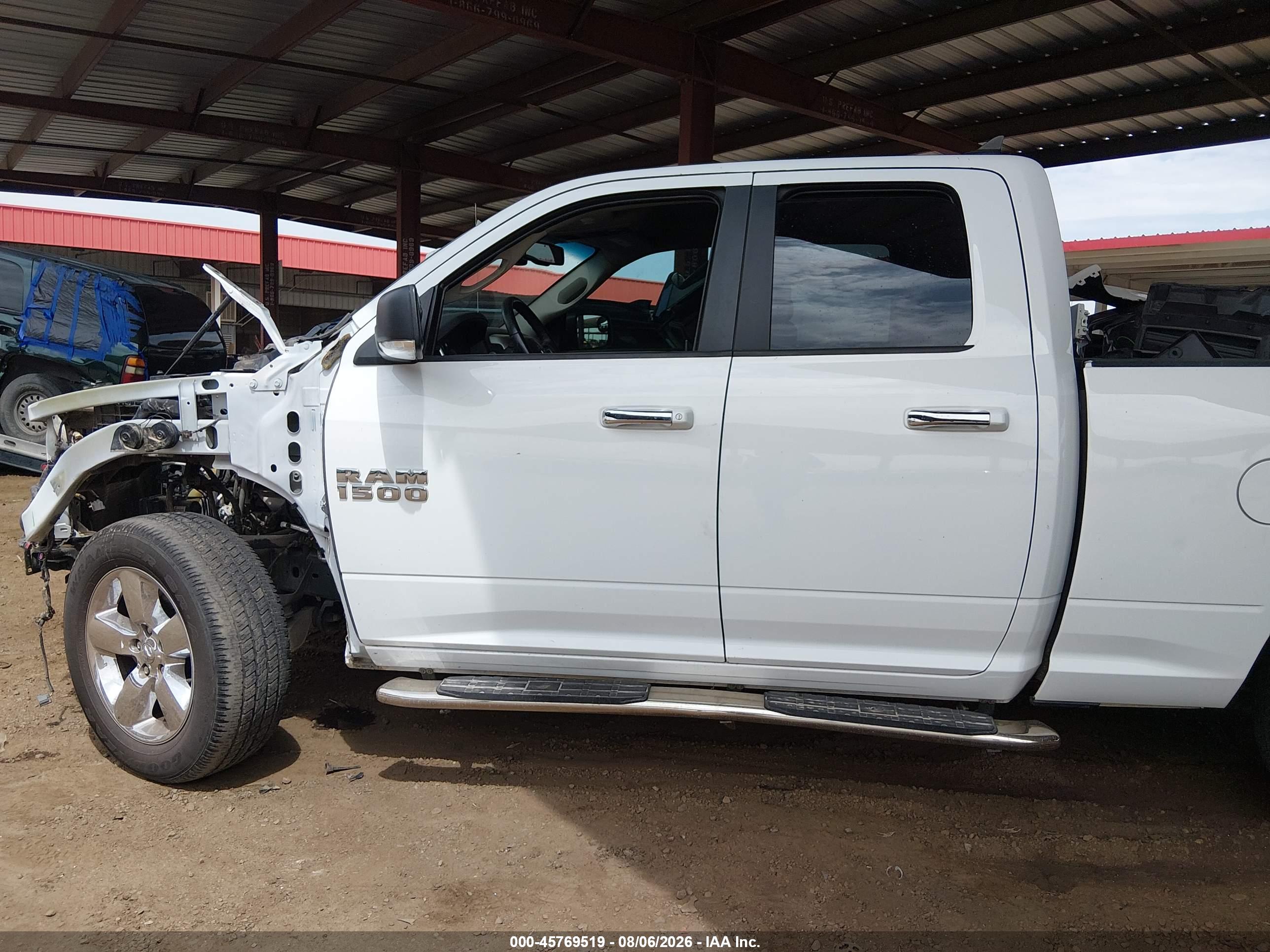 2017 RAM 1500 BIG HORN  4X2 6'4 BOX