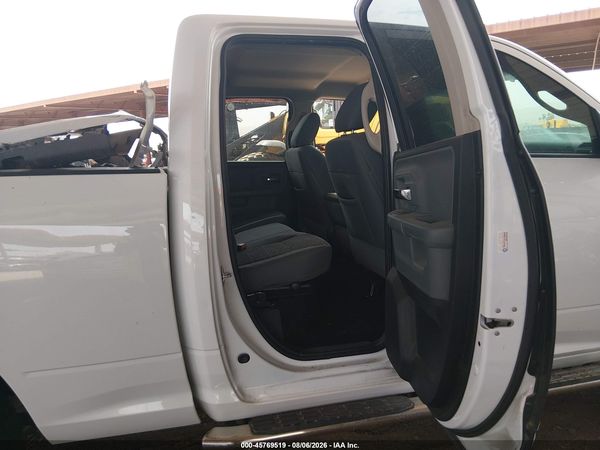 2017 RAM 1500 BIG HORN  4X2 6'4 BOX