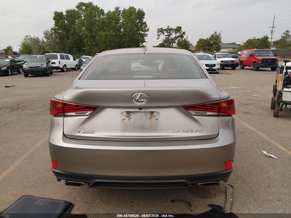 2018 LEXUS IS 300