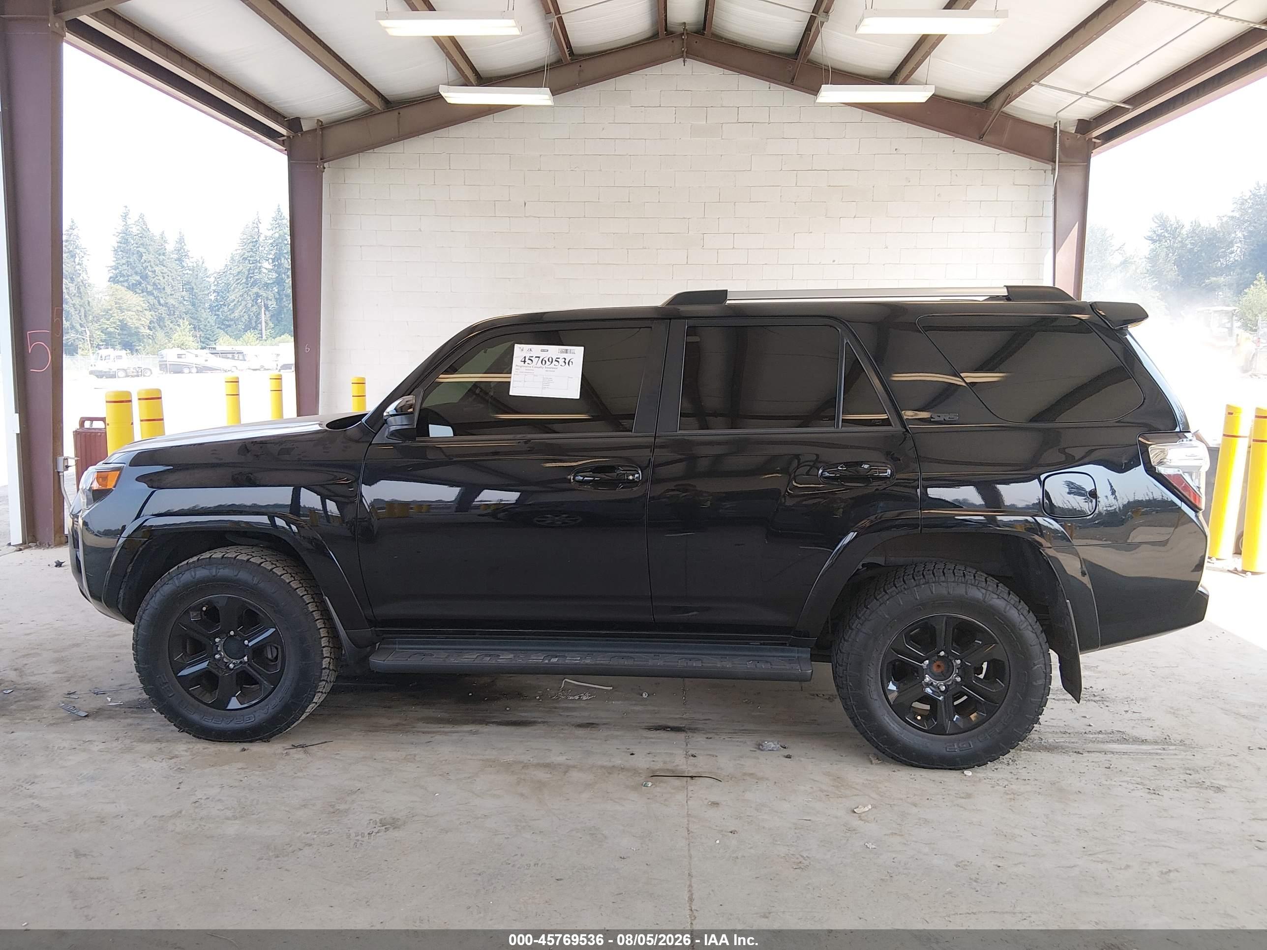 2021 TOYOTA 4RUNNER SR5