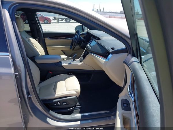 2017 CADILLAC XT5 LUXURY