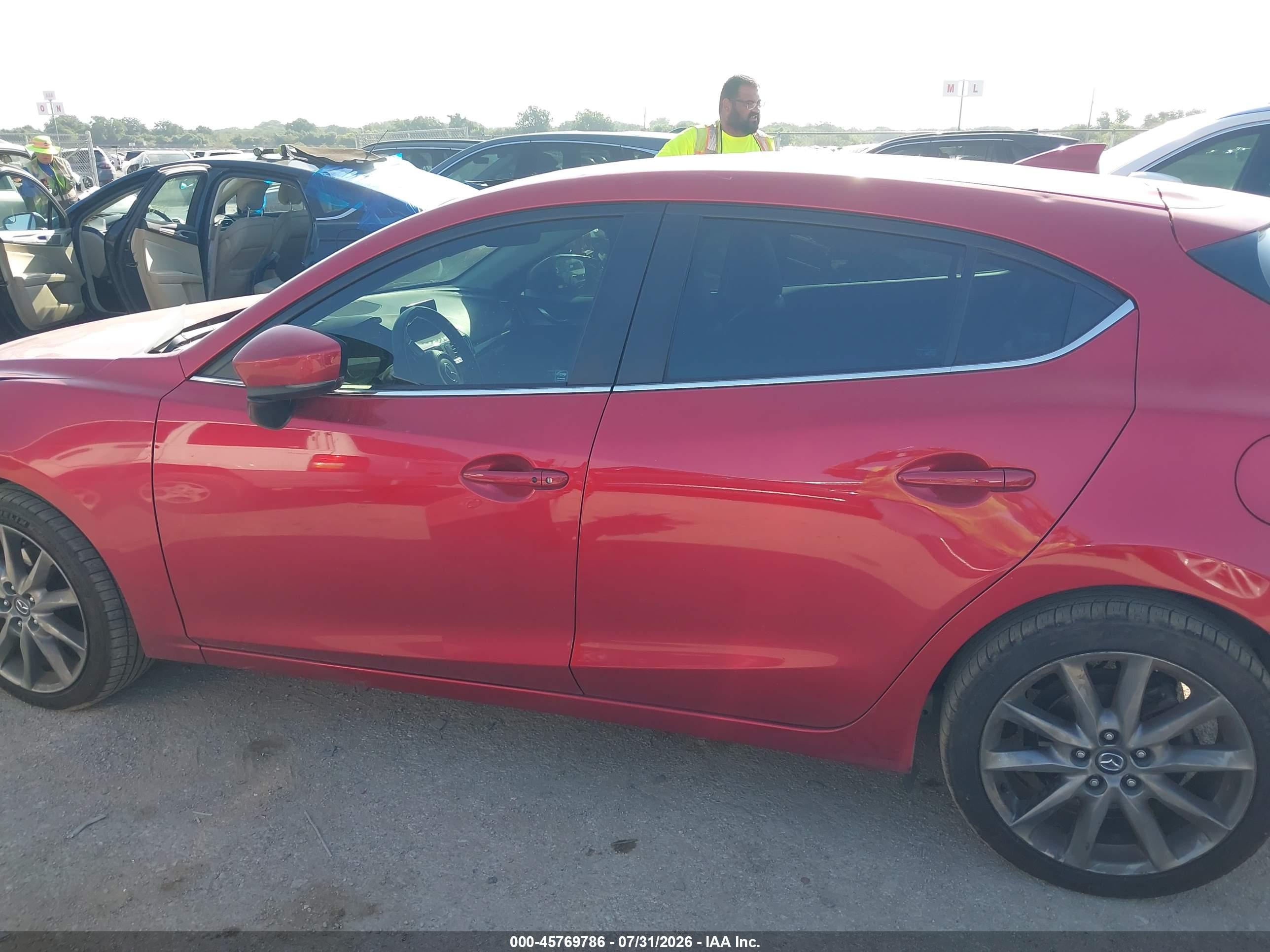 2018 MAZDA MAZDA3 GRAND TOURING