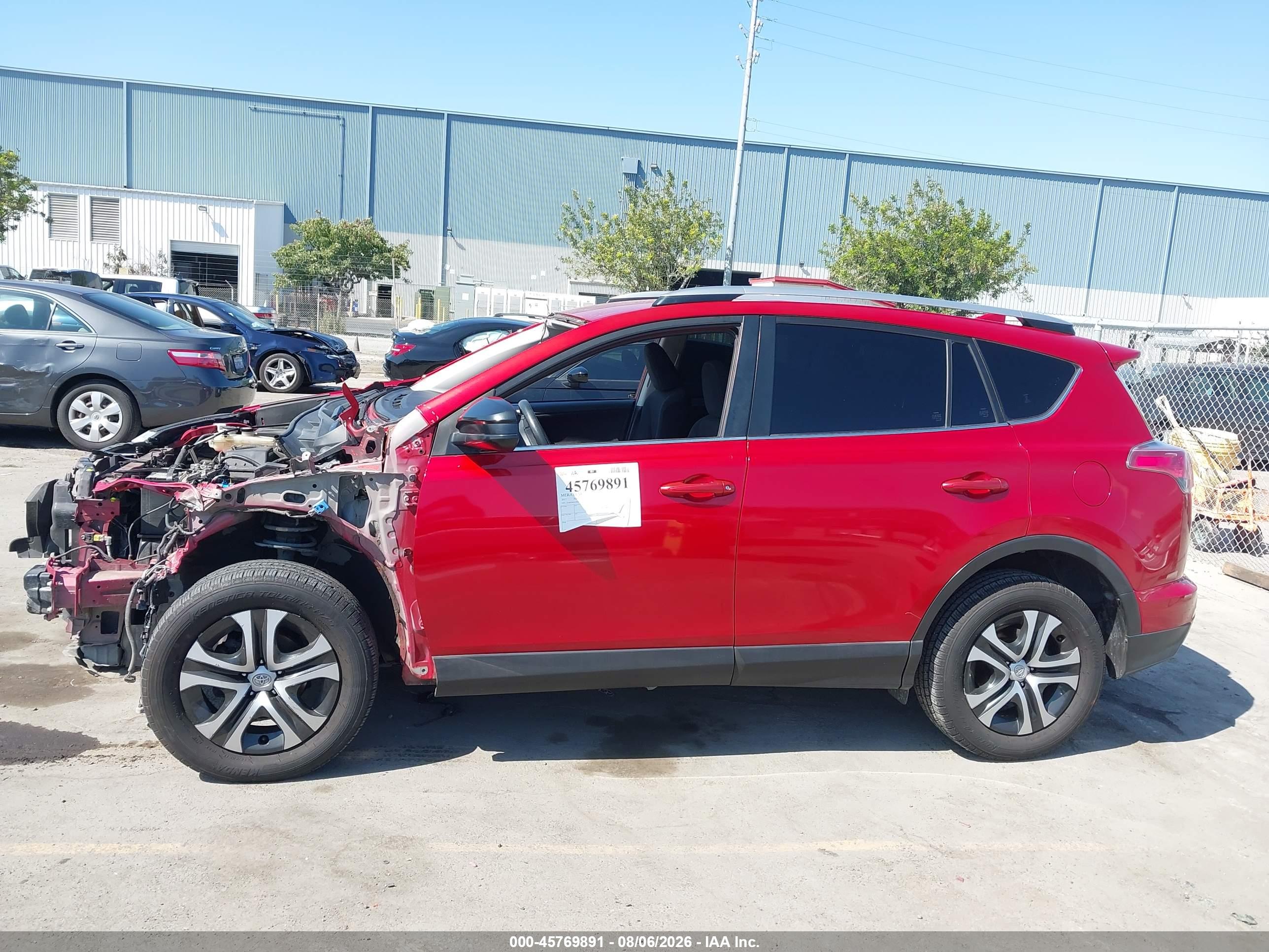 2017 TOYOTA RAV4 LE