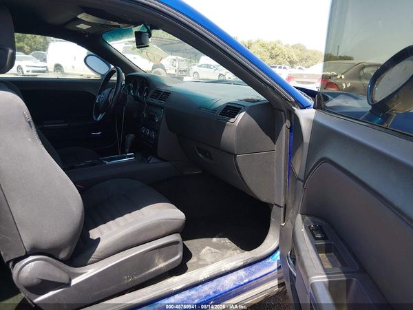 2012 DODGE CHALLENGER SXT
